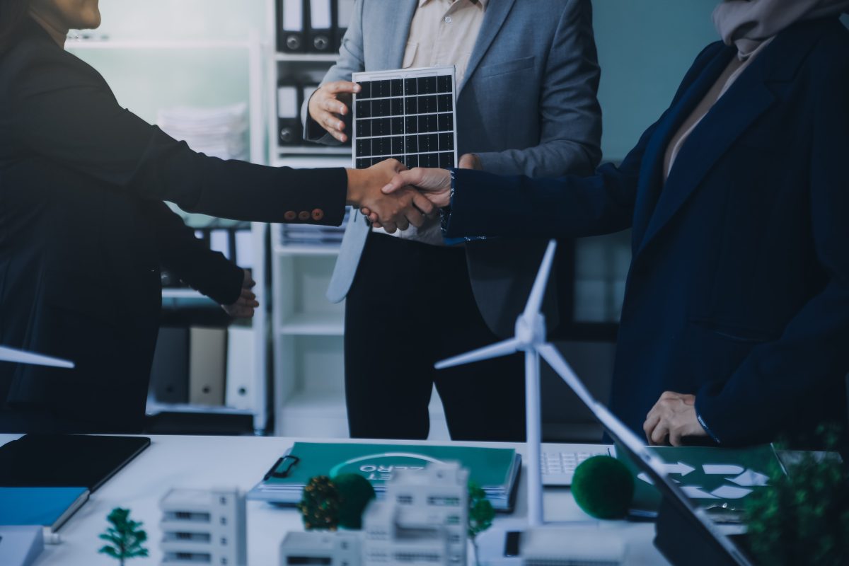 top 10 solar companies in the UAE